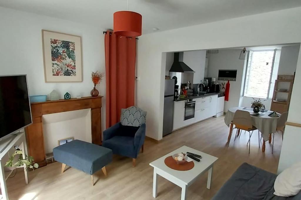 Apartment Du Porche 79700 20min Puy Du Fou Mauleon